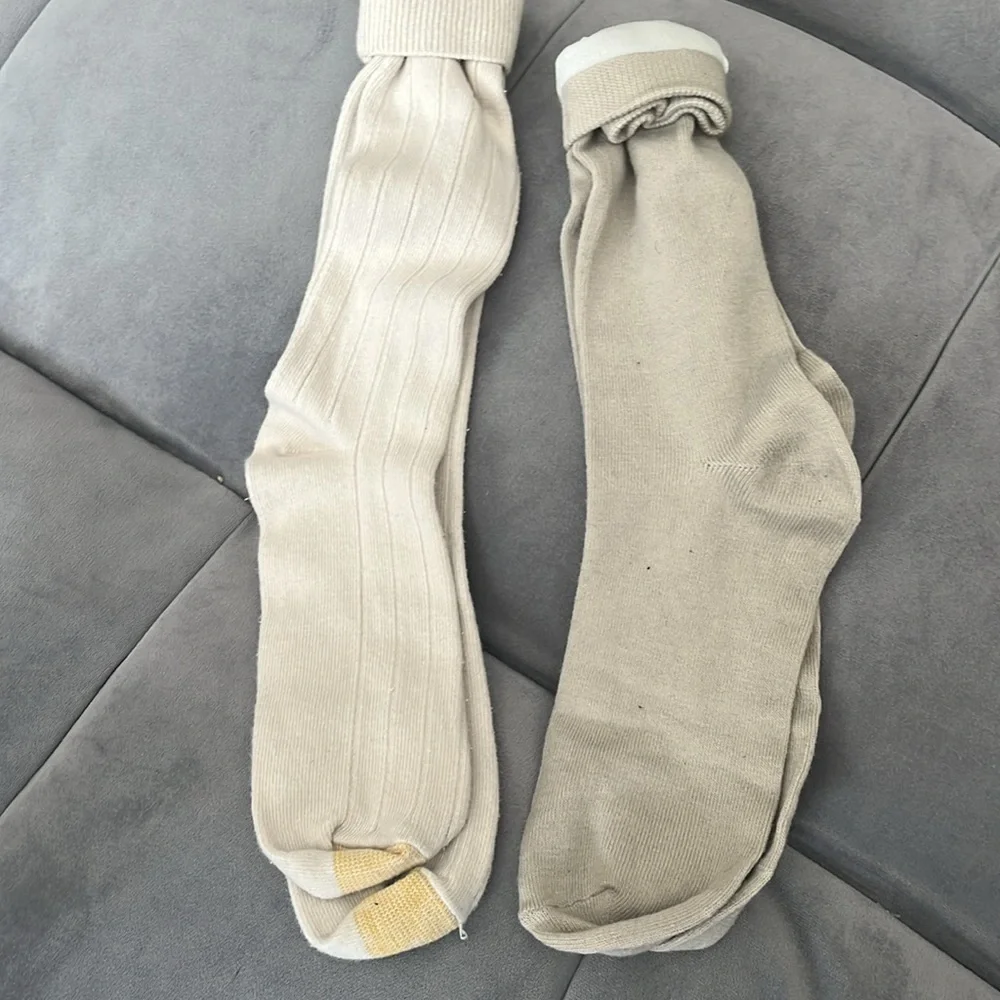 “Mens knit socks- includes 3 pairs”